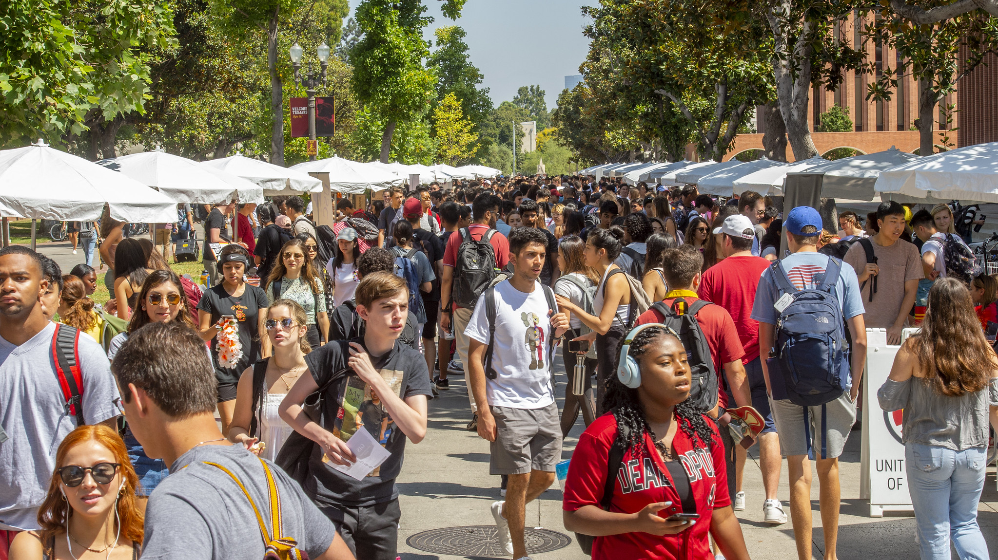 USC students attend the involvement fair, August 28, 2019. (Photo/Gus Ruelas)